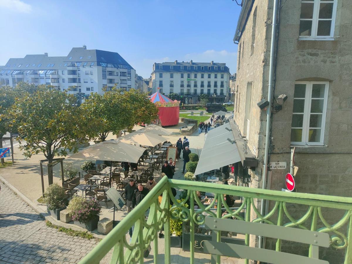 Studio Balcon De La Place Dinan Exterior photo